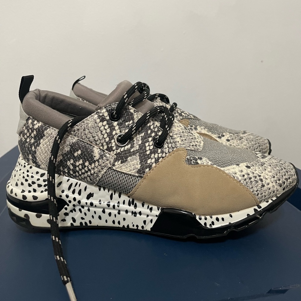Steve Madden sneakers